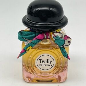 Hermes twilly fragrance for women used 1 time, LIKE NEW! Size 1 Fl Oz, 30 ML.